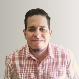 Renan Salazar, Programador Web en Rocket Media